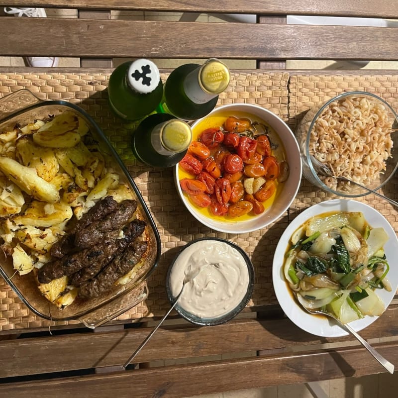 ארוחת ערב של השמחות 