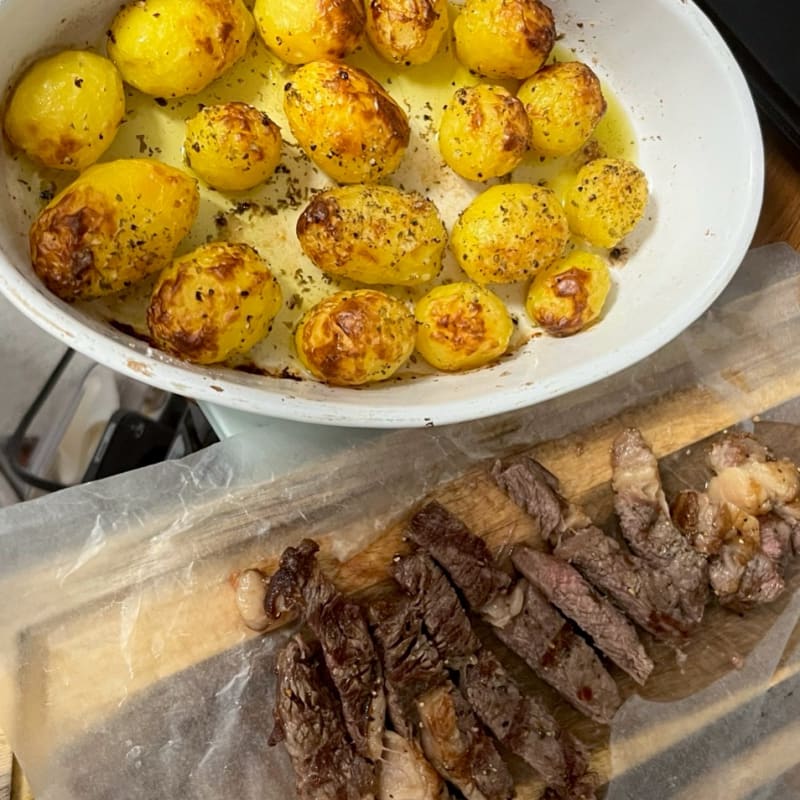 🥩 🍷 